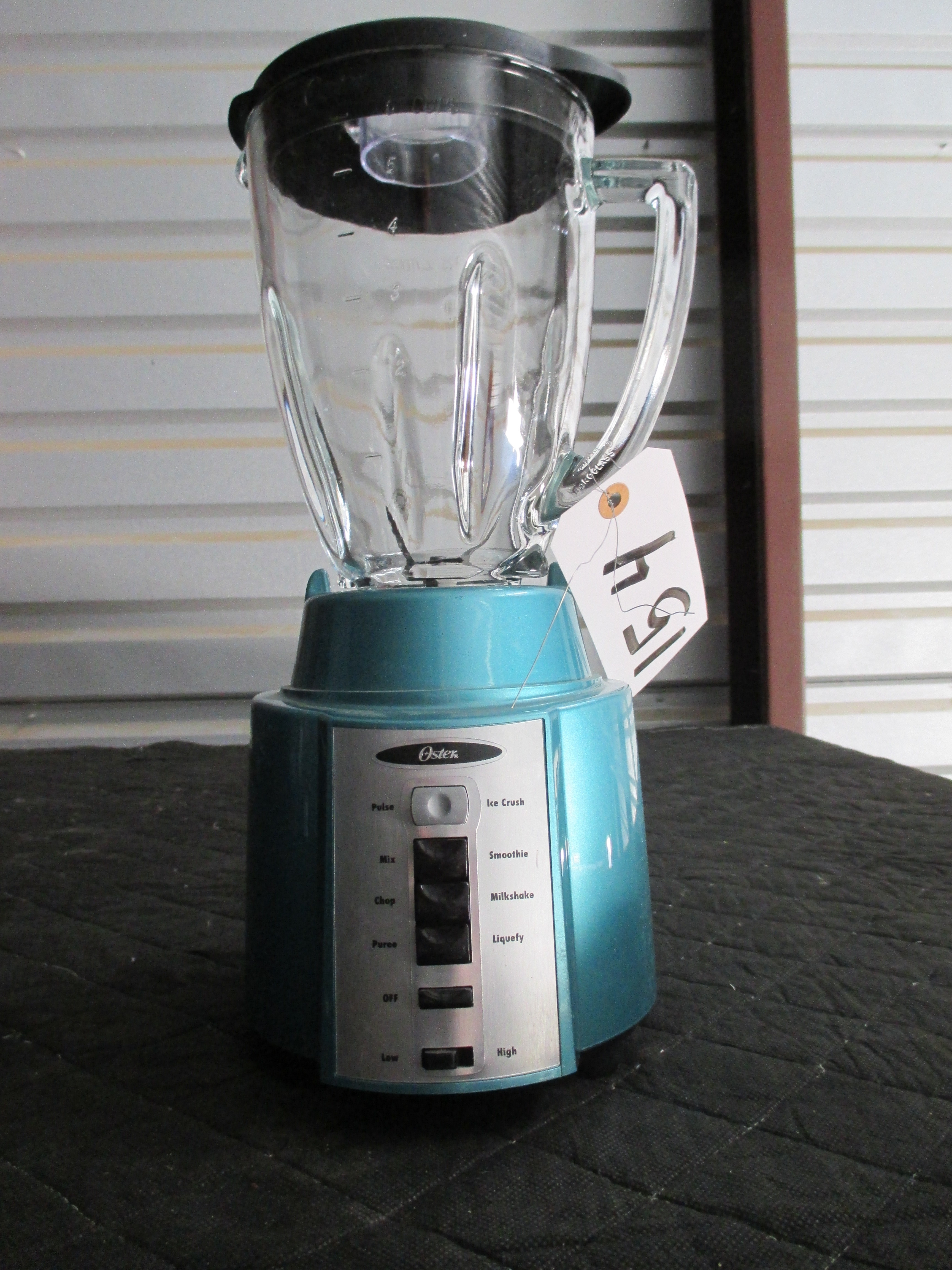 lot 154 image: Oster 8 Speed Blender