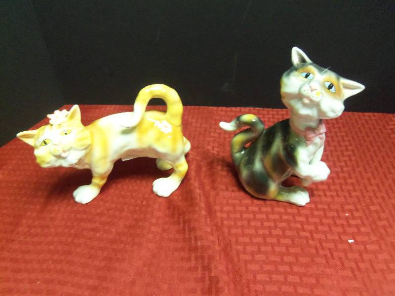 Ceramic Cats