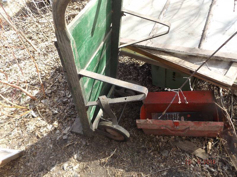 Antique 2-Wheel Cart