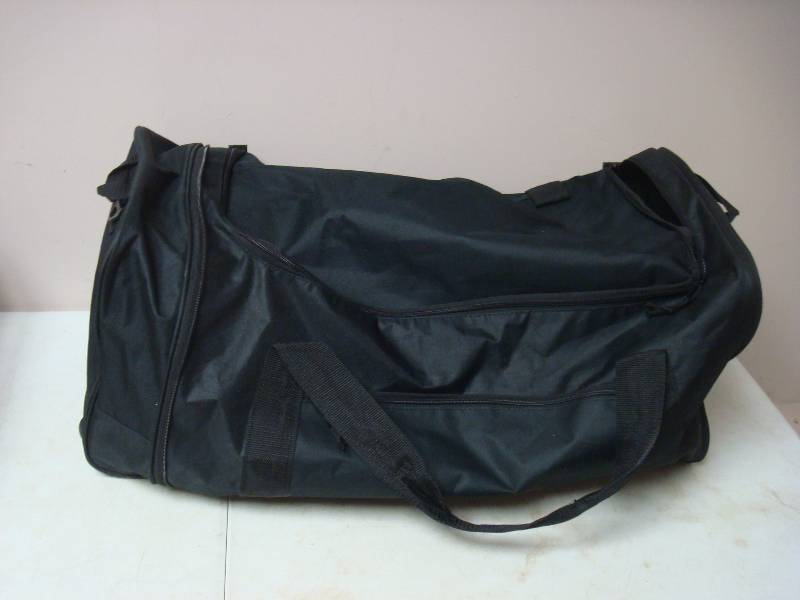 Rolling Black Duffel&nbspBag&nbsp...