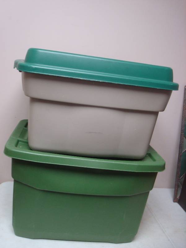 Pair Of Plastic Storage Bins With Covers... | #77 Mid Century Modern