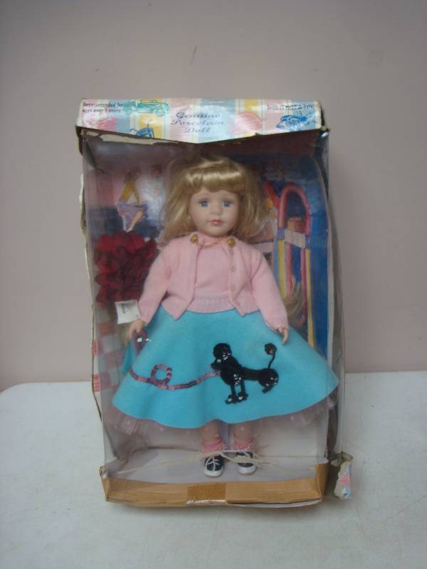 50s Style Porcelain Doll In Box, Extreme Wea...