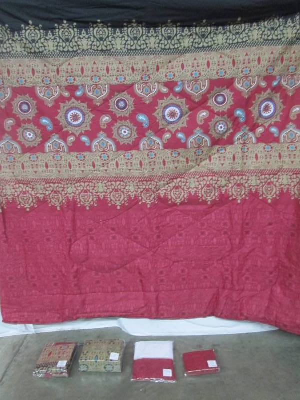 lot 29 image: Alcove Darjeeling Bedroom Set - Queen