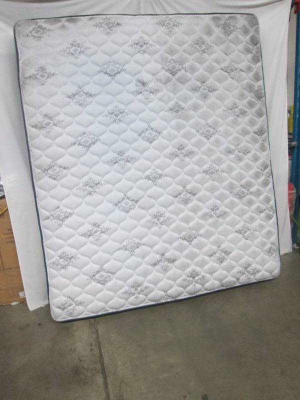 lot 15 image: Serta Lakes Winds Perfect Sleeper Firm Mattress - Cali. King