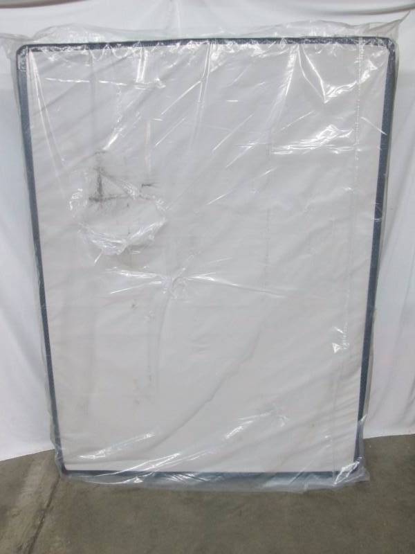 lot 16 image: Serta Perfect Sleeper Box Spring - Queen