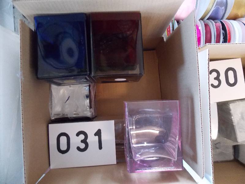4 CUBES ASSORTED COLORS TELEFLORA 18 PCS