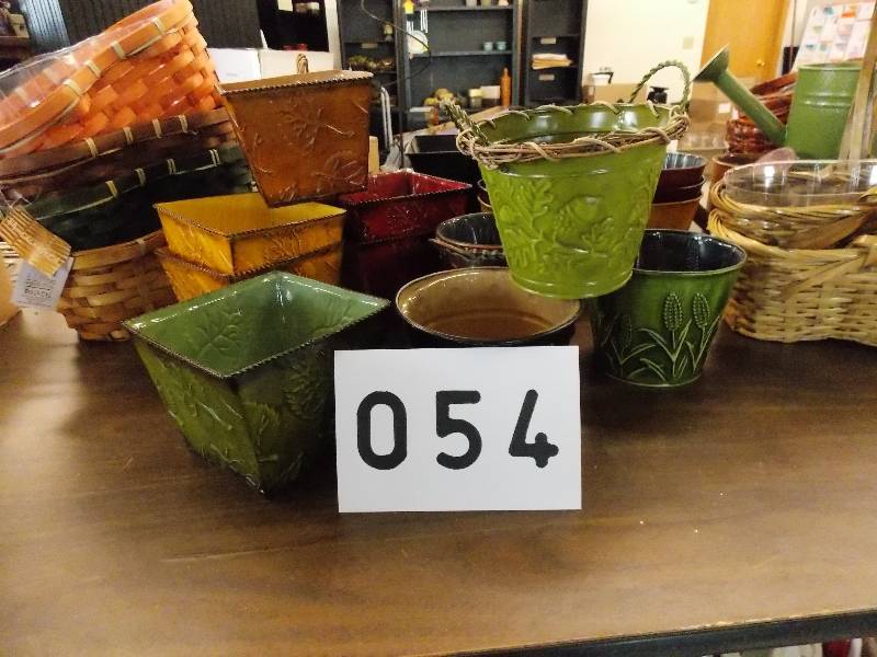 FALL METAL AND WICKER DECOR