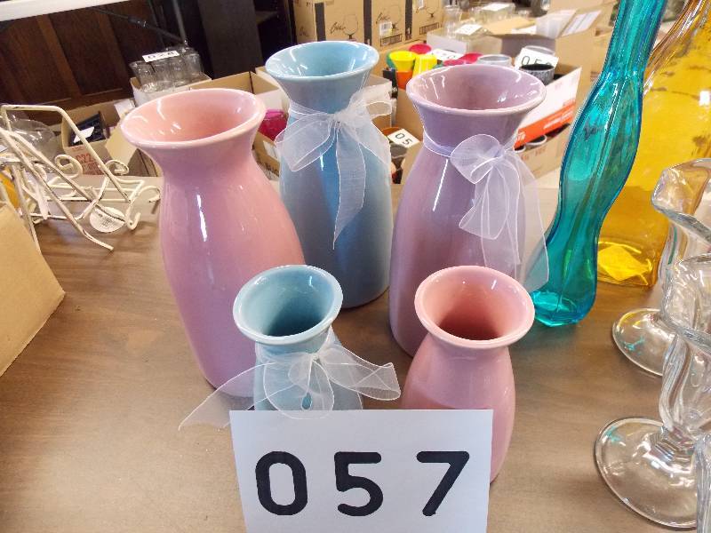 SPRING GLASS AND CERAMIC CONTAINER
