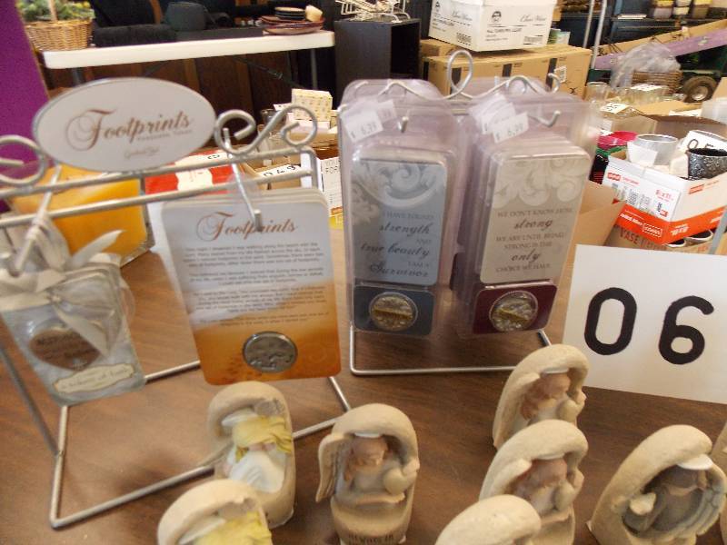 SENTIMENT PLAQUES, TOKENS, CROSSES AND ANGELS
