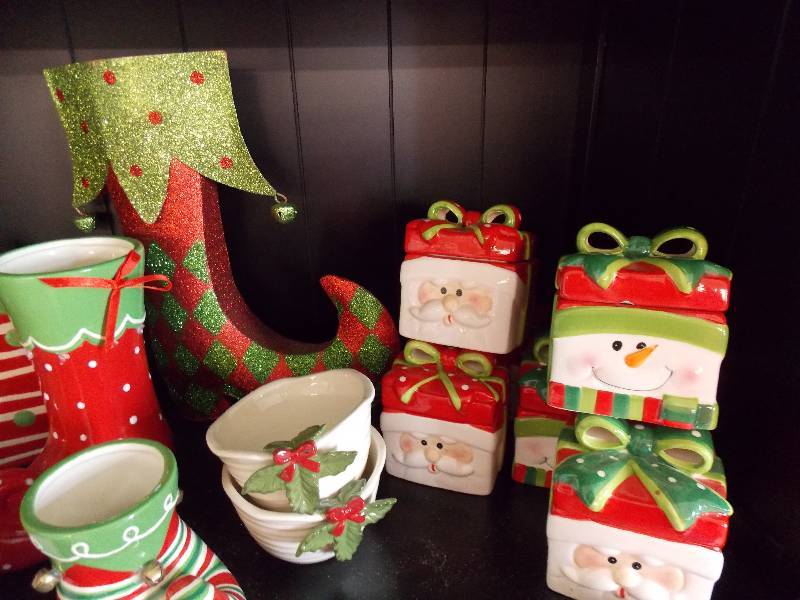 CHRISTMAS CONTAINERS, CERAMICS AND METAL