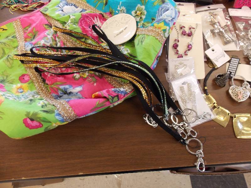 JEWELRY, READING GLASSES, LAND YARDS, RING DISHES, AND BAGS