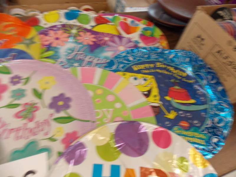 MYLAR BIRTHDAY BALLOONS