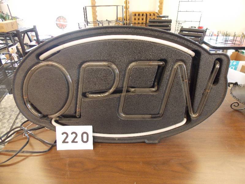 OPEN LIGHTED SIGN WORKING CONDITION