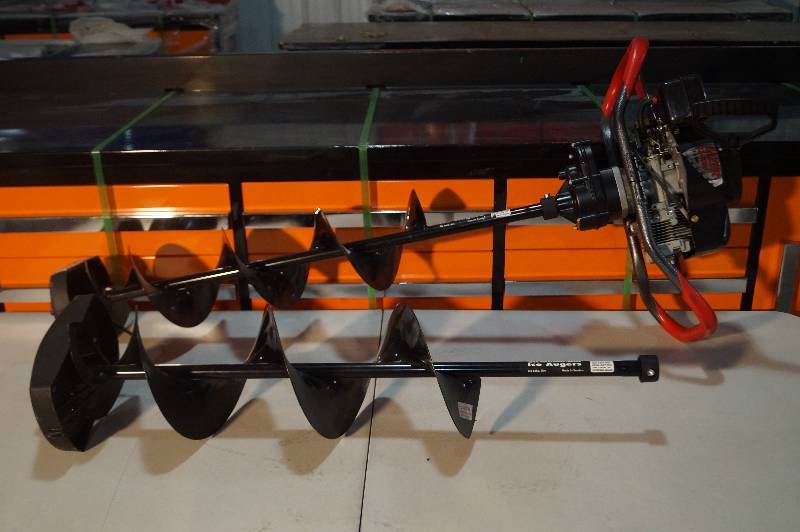 Strike Master Ice Auger