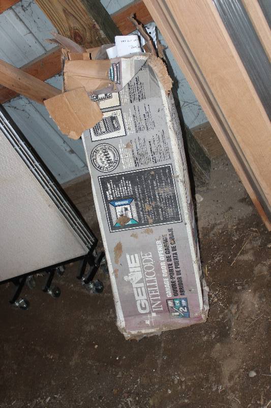 Genie Intellicode Screw Drive Garage Door Opener