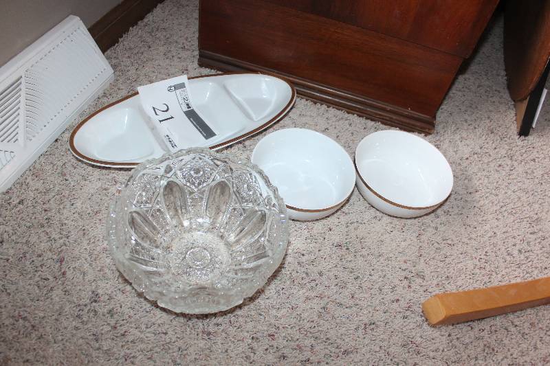Lot of (4) Serving Bowls