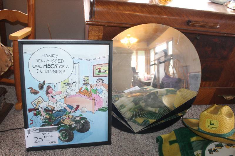 Lot of (2) Wall Decorations