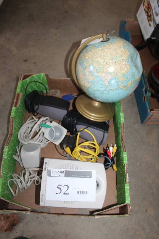 Box Lot of Home Decorations, Electronics