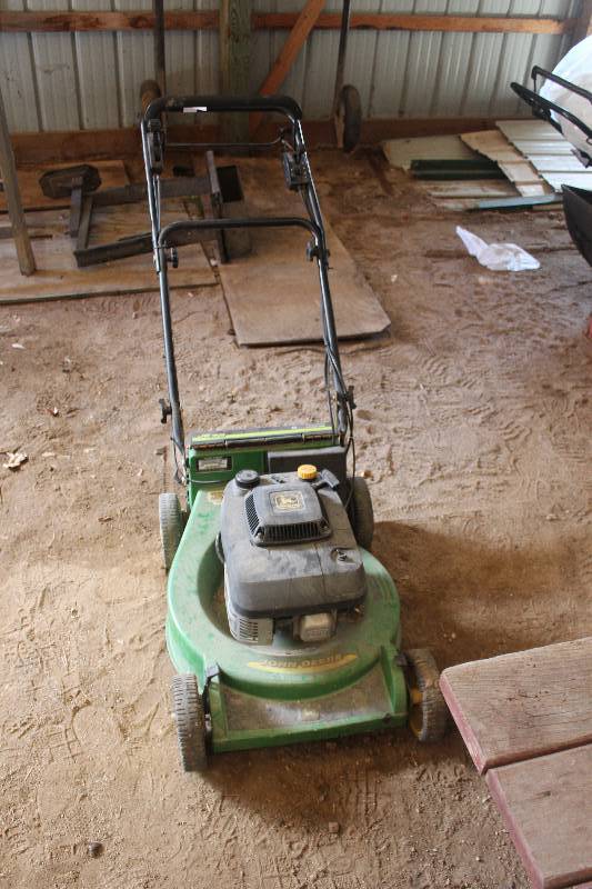 John Deere Lawn Mower