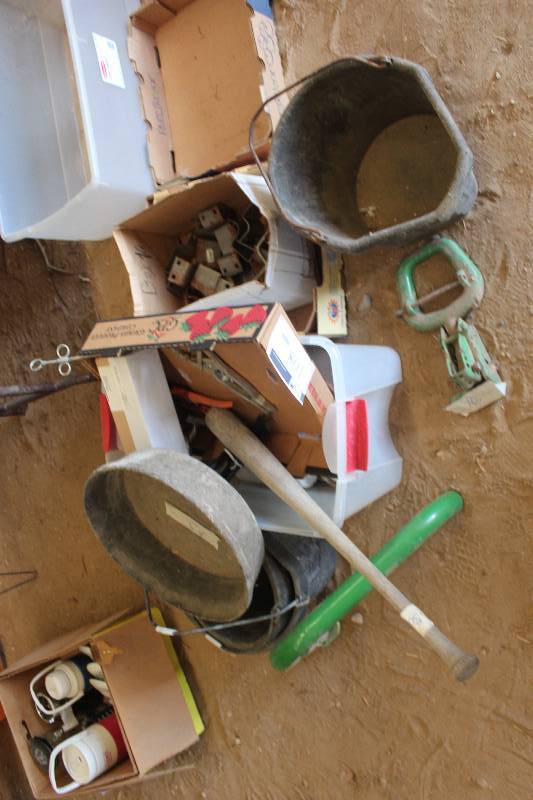 Box Lot of Miscellaneous Garage Supplies