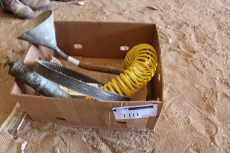 Box Lot of Miscellaneous Garage Supplies
