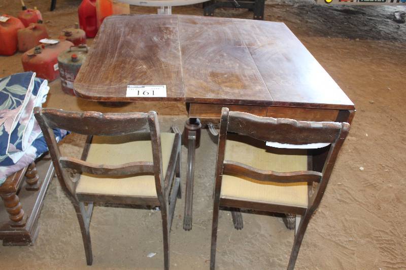 Table w 6-Chairs