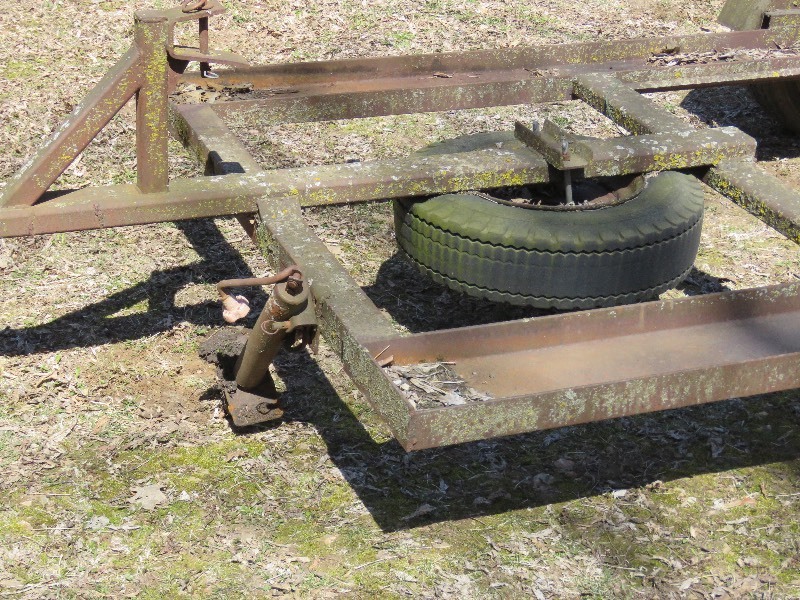 lot 10 image: Homemade Car Trailer
