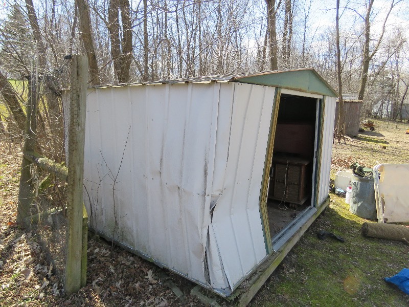 lot 12 image: Storage Shed