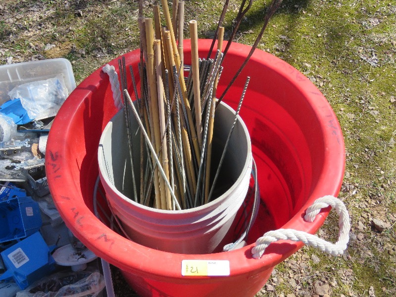 lot 21 image: Electrical lot