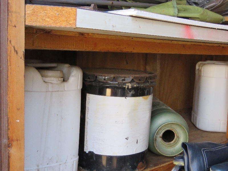 lot 24 image: Contents of Shed