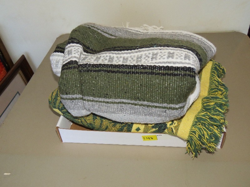 lot 47 image: Blankets