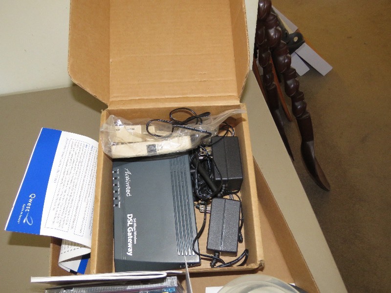 lot 52 image: Computer Accessory Lot