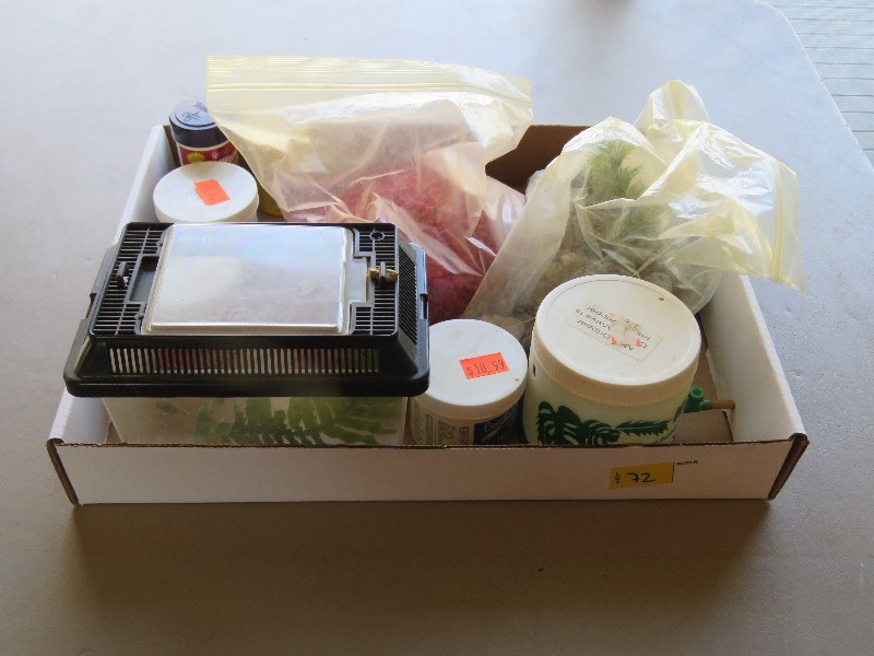 lot 72 image: Aquarium supplies