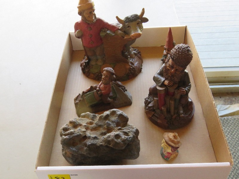 lot 83 image: Gnome Lot
