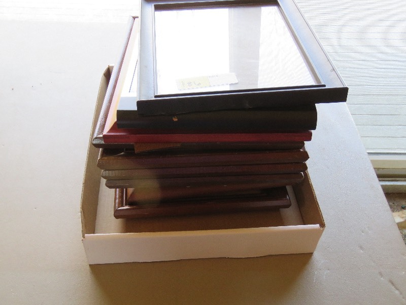 lot 86 image: Picture Frame lot