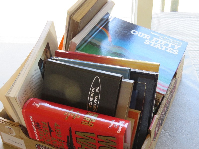 lot 92 image: Large book lot
