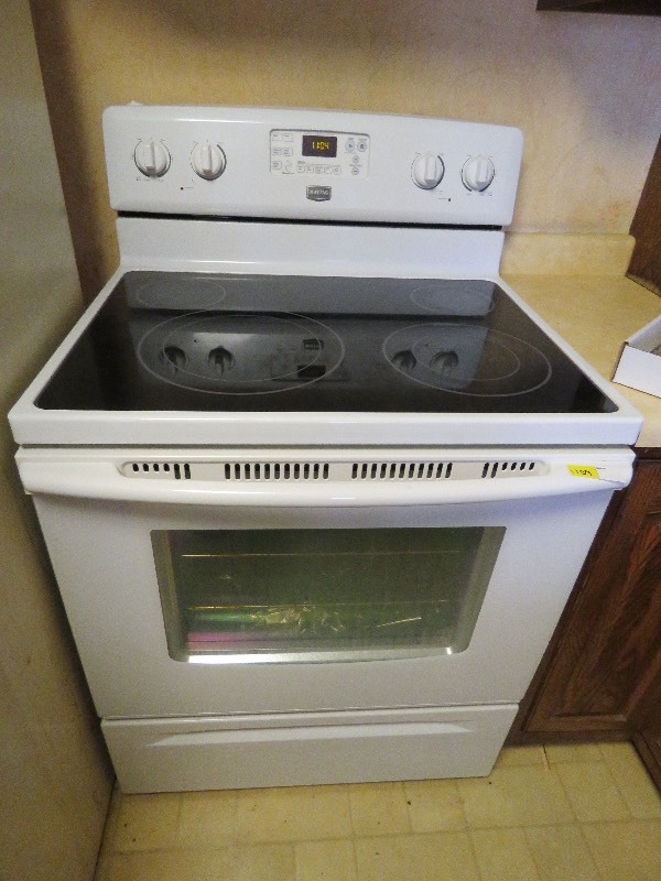 lot 109 image: Maytag Glasstop Stove