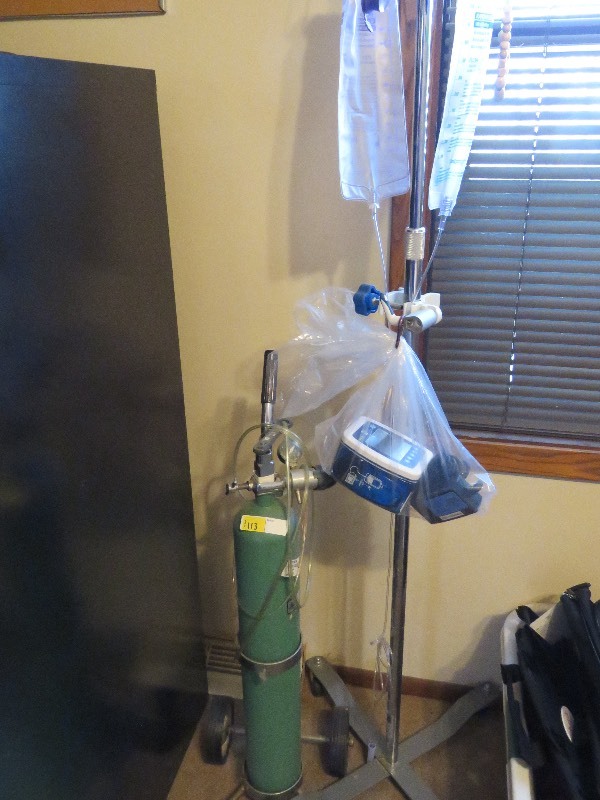 lot 113 image: Oxygen tank and IV Pole