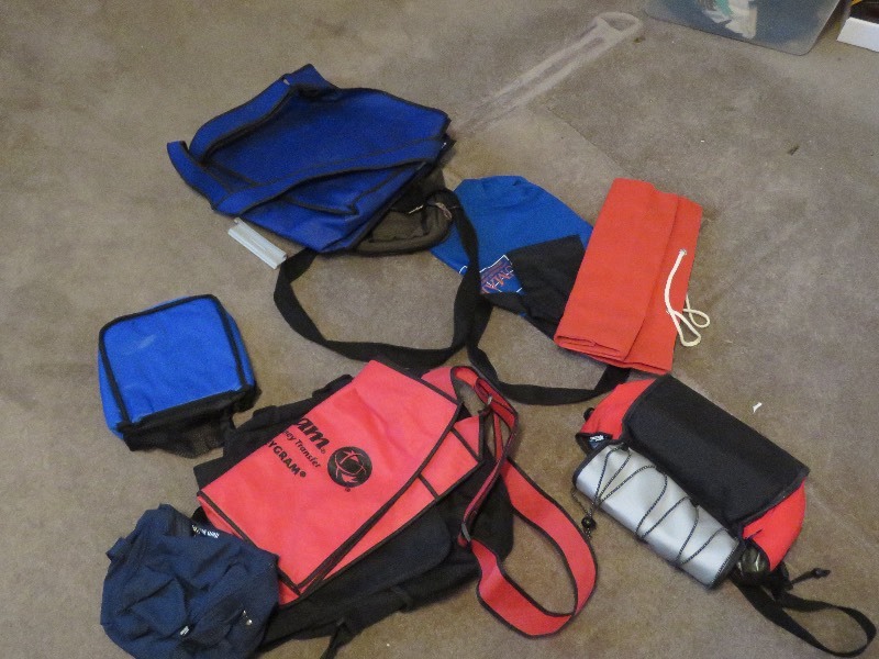 lot 118 image: Bag lot