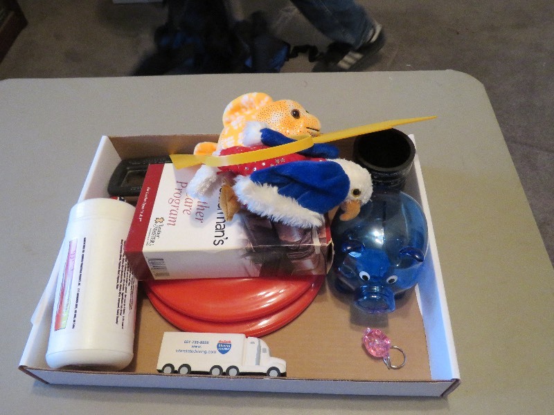 lot 136 image: Toy lot