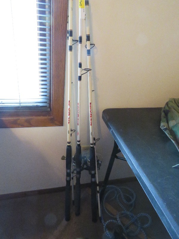 lot 160 image: Fishing Poles