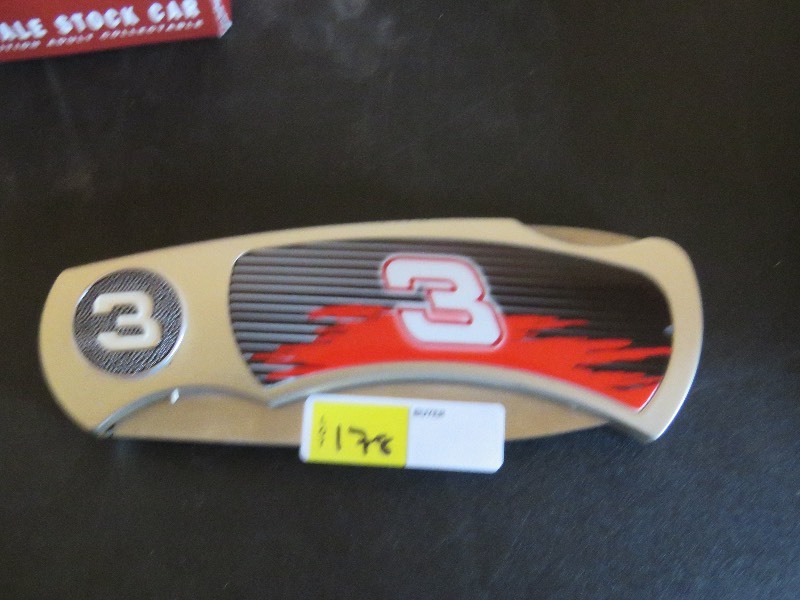 lot 178 image: Nascar Knife