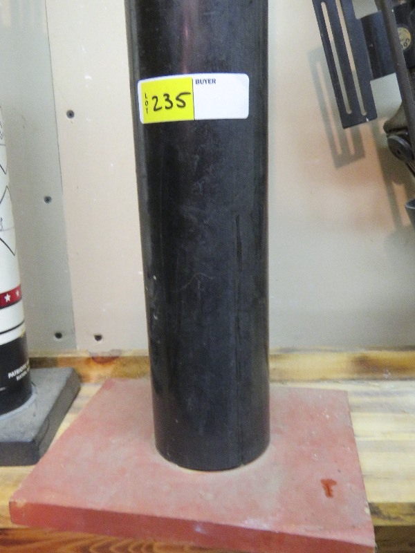 lot 235 image: Tube of arrows