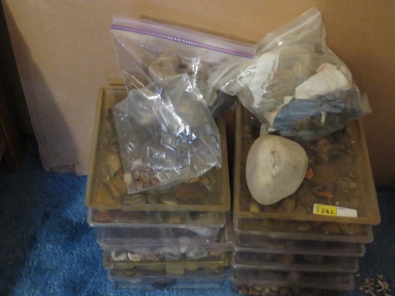 lot 282 image: Rocks