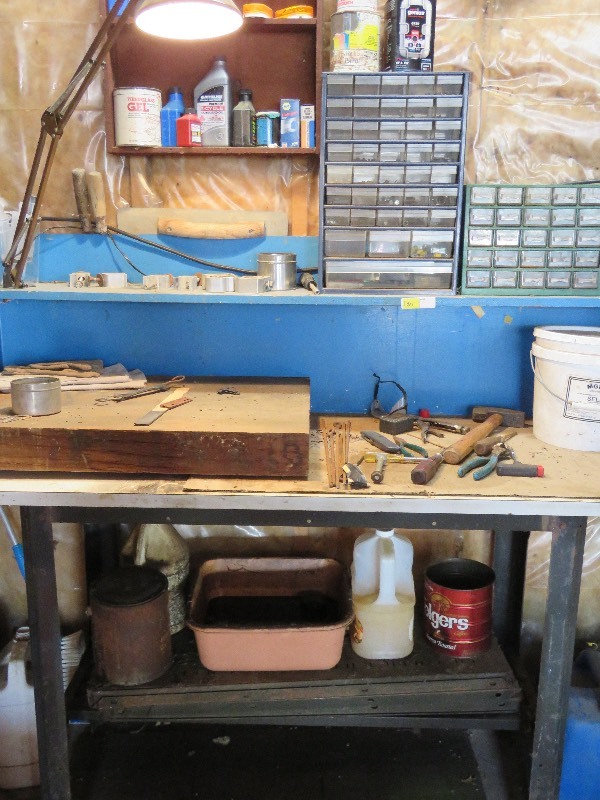 lot 311 image: workbench with contents
