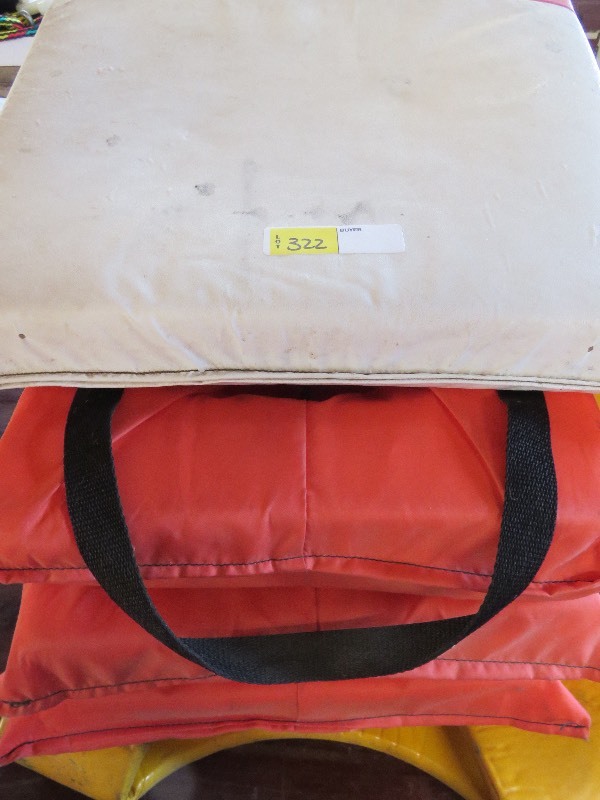 lot 322 image: Life Vests