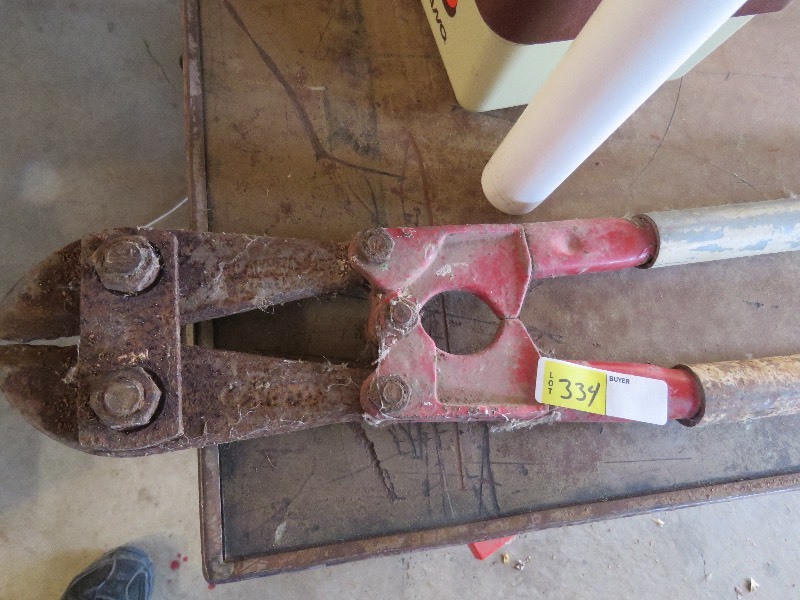 lot 334 image: Large Bolt Cutter