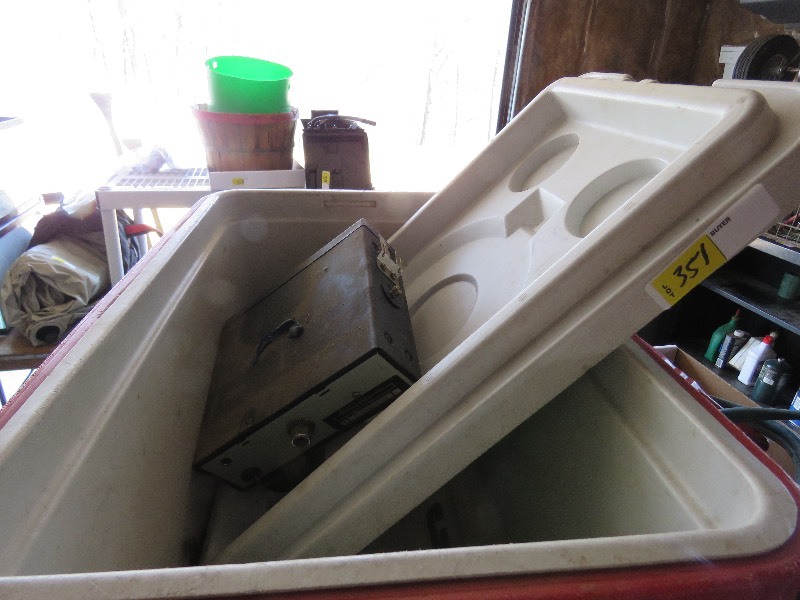 lot 351 image: Coleman Cooler