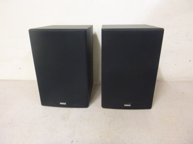 lot 26 image: 2 Yamaha Speakers
