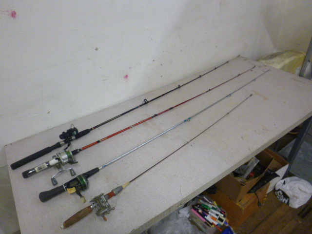 lot 31 image: 4 Rods and Reels